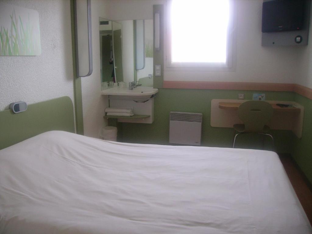 Ibis Budget Remiremont Ruang foto
