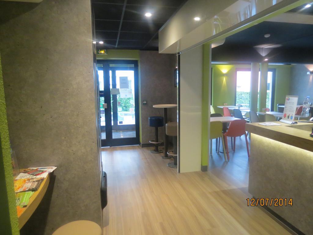 Ibis Budget Remiremont Bagian luar foto