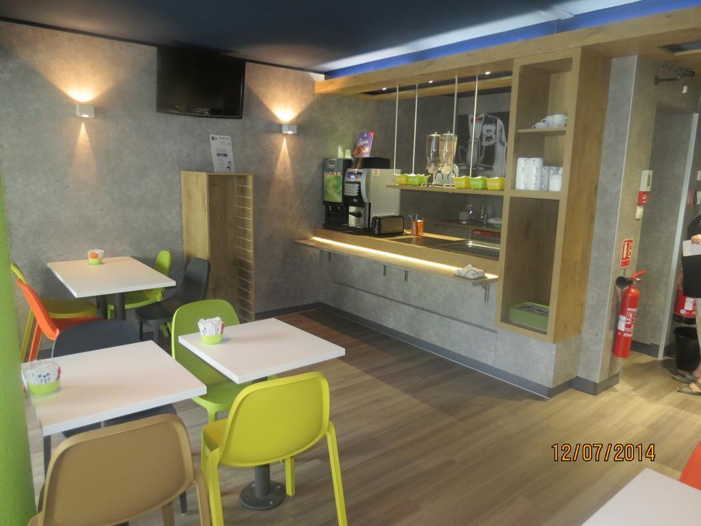 Ibis Budget Remiremont Bagian luar foto