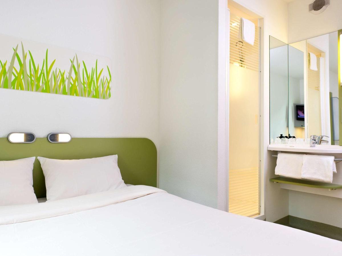 Ibis Budget Remiremont Bagian luar foto