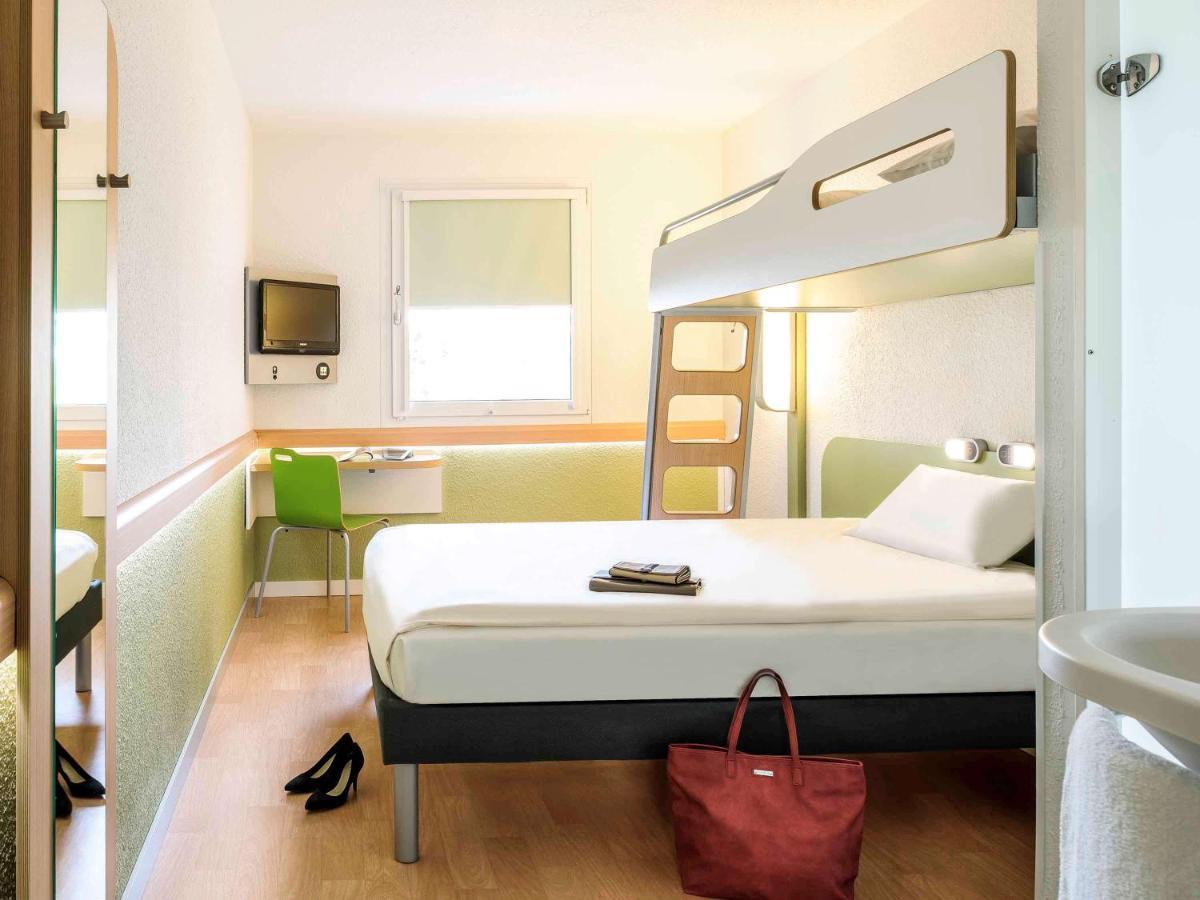 Ibis Budget Remiremont Bagian luar foto